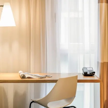 Ibis Hauptbahnhof 3* Berlín