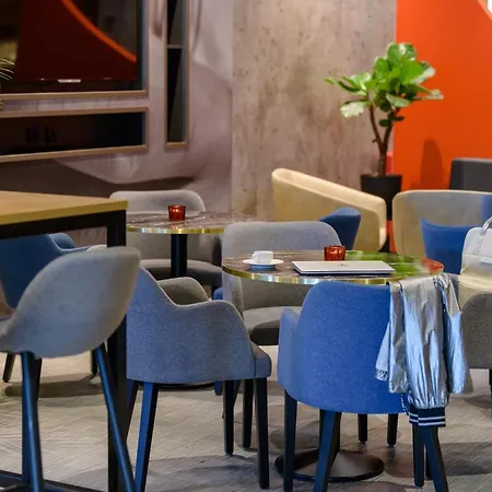 Ibis Hauptbahnhof Hotell