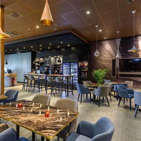 Ibis Hauptbahnhof Hotell