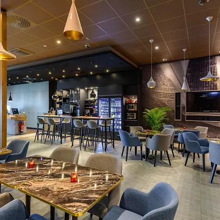 Ibis Hauptbahnhof 3* Berlín