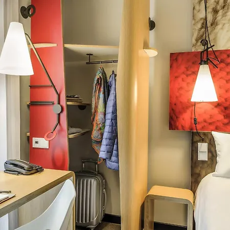Ibis Hauptbahnhof 3* Berlín