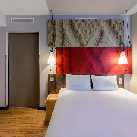 Ibis Hauptbahnhof מלון