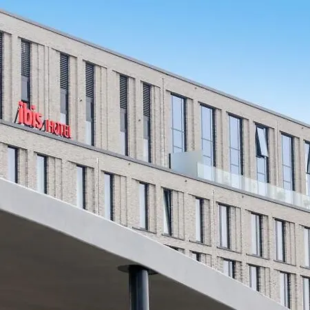 Hotel Ibis Hauptbahnhof 3*